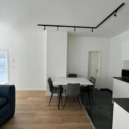 Gemuetliches Apartment, Nur 5 Min Ins Zentrum *
