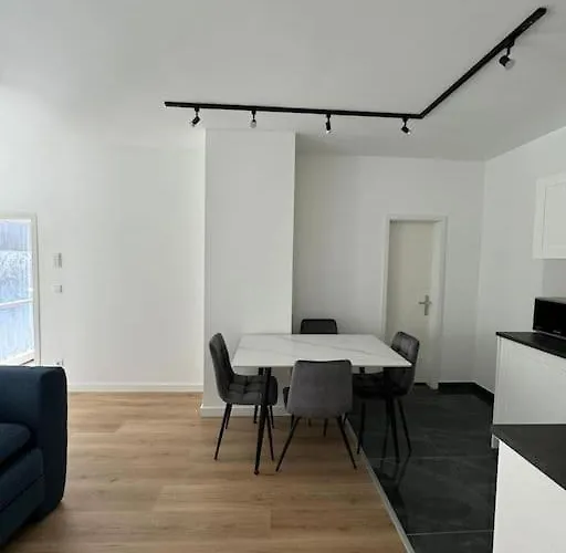 Gemuetliches Apartment, Nur 5 Min Ins Zentrum *