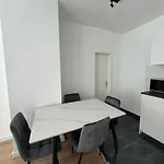 Gemuetliches Apartment, Nur 5 Min Ins Zentrum