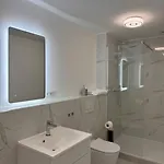 Gemuetliches Apartment, Nur 5 Min Ins Zentrum Apartment *