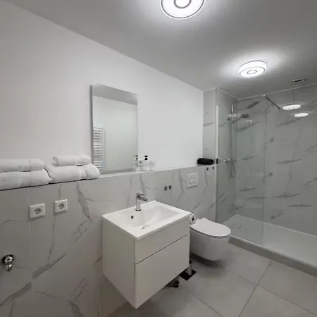 アパート Gemuetliches Apartment, Nur 5 Min Ins Zentrum ニュルンベルク