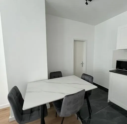 Gemuetliches Apartment, Nur 5 Min Ins Zentrum